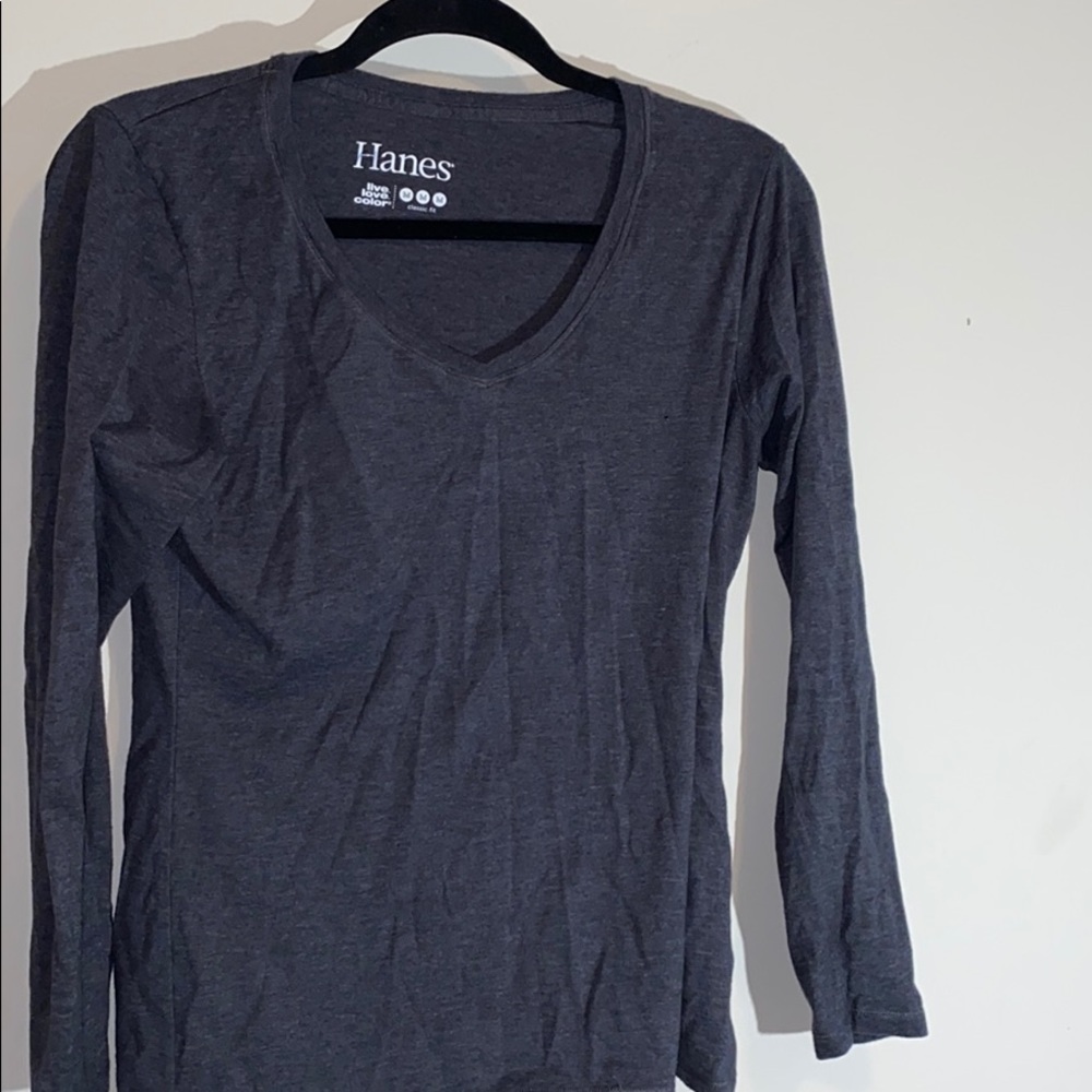 Dark grey long sleeve, fitted tee!